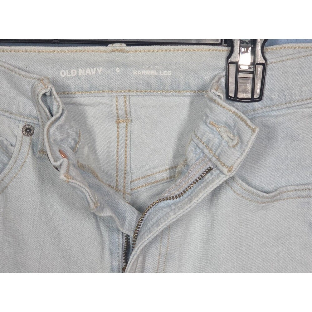 NEW Old Navy Women's High Rise Barrel Leg Denim Jeans Light Wash sz 6 90s Cotton - Picture 5 of 10